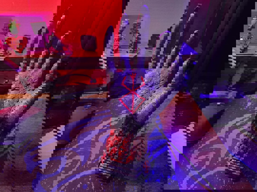 Image Hand Berserk