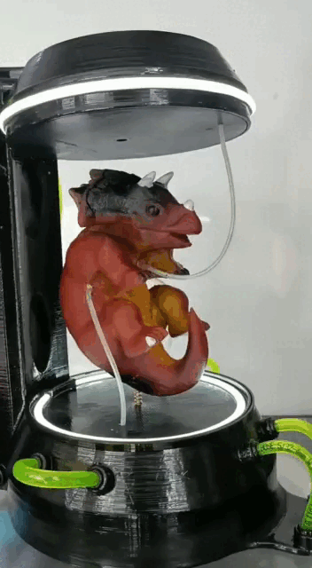 Model image TRICERATOPS BABY CLONE