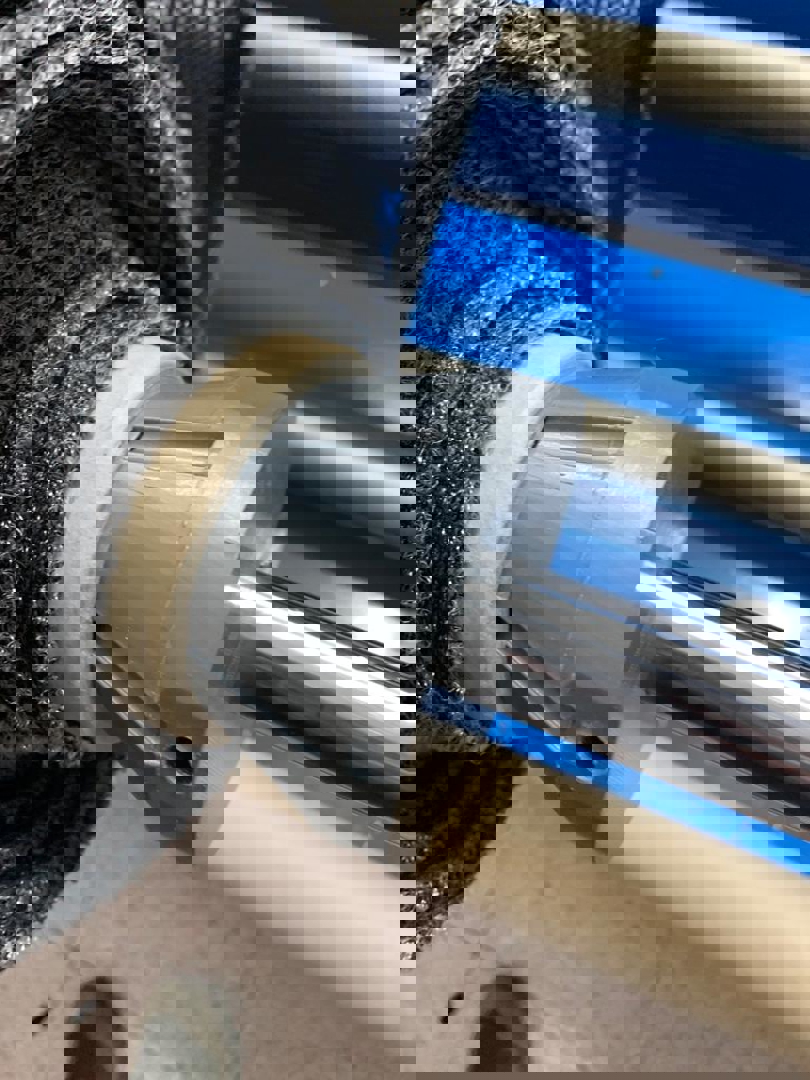 Image Fabric roll support and centering
