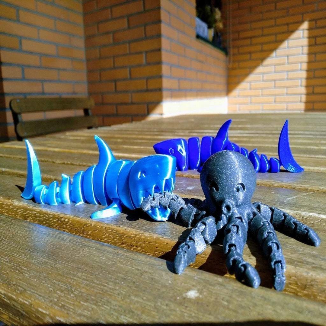 Image ARTICULATED SHARK